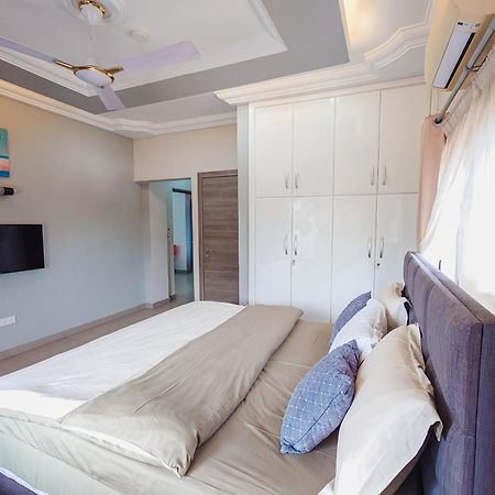 Queens View Apartment Accra Ngoại thất bức ảnh