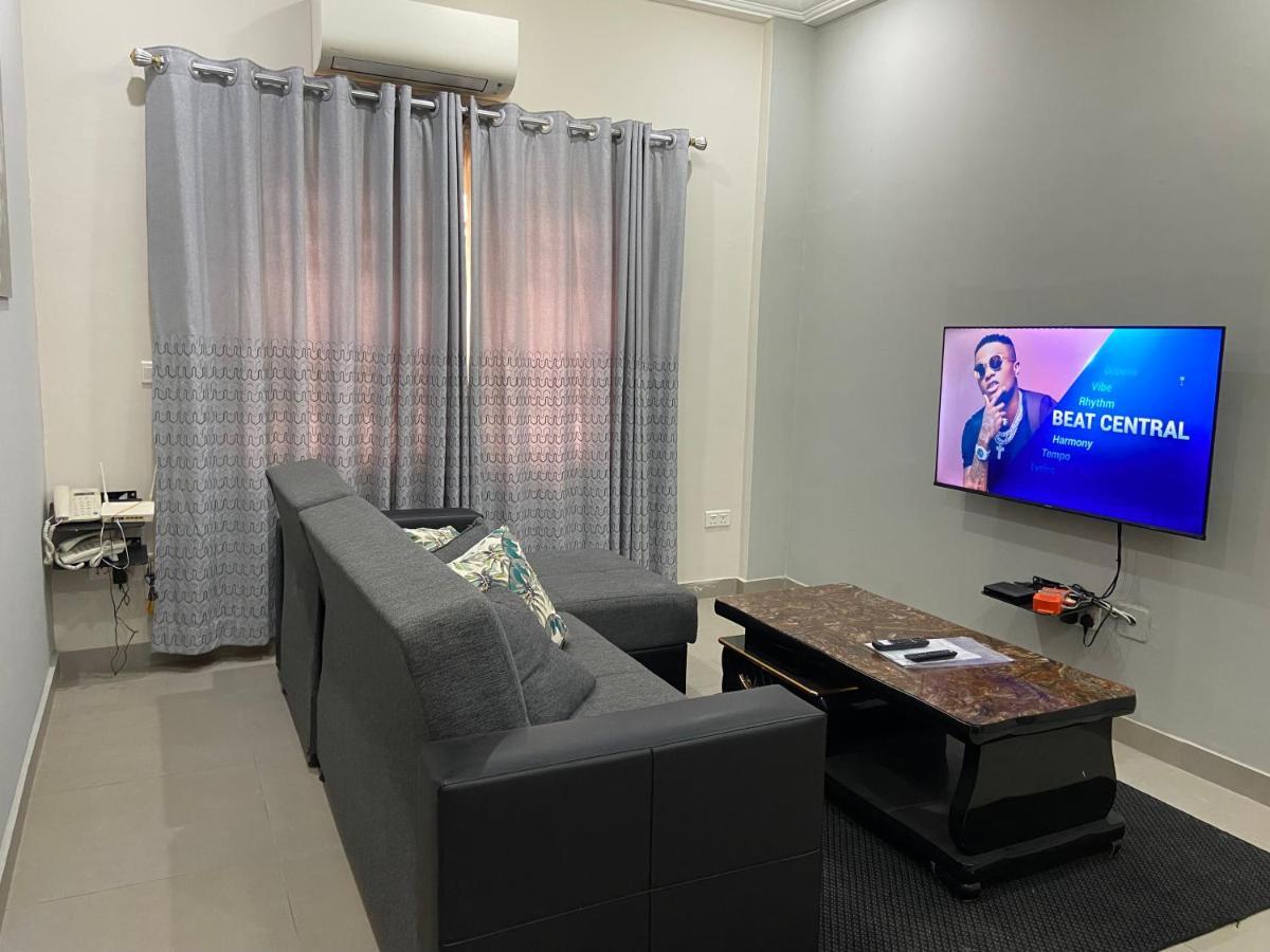 Queens View Apartment Accra Ngoại thất bức ảnh