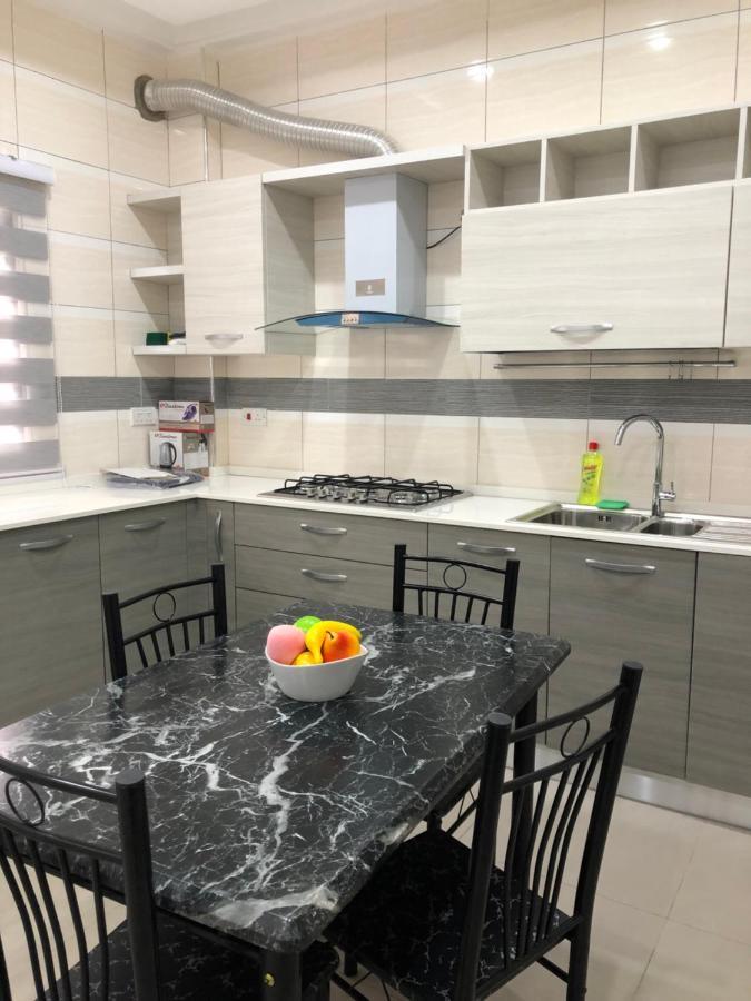Queens View Apartment Accra Ngoại thất bức ảnh