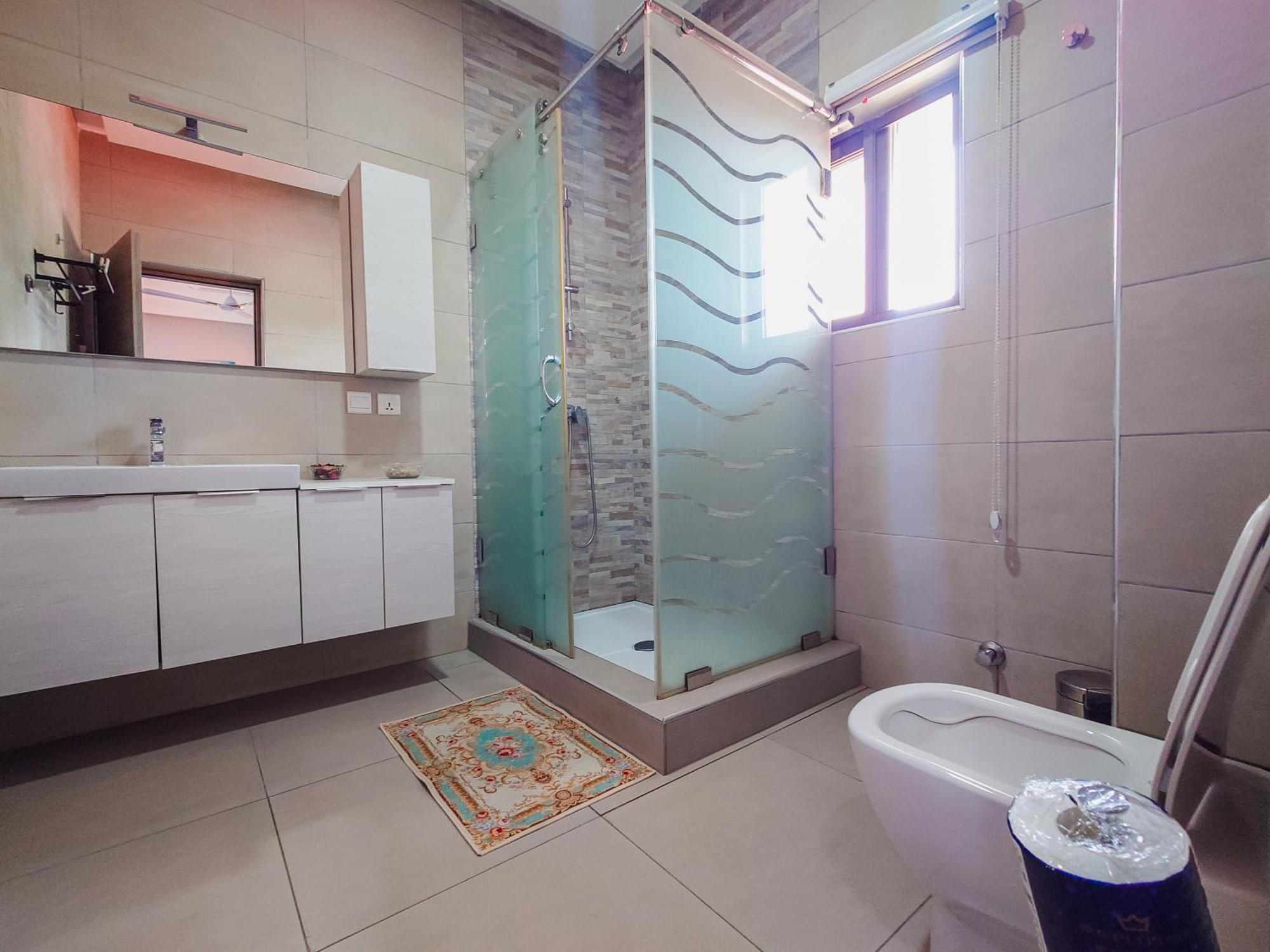 Queens View Apartment Accra Ngoại thất bức ảnh