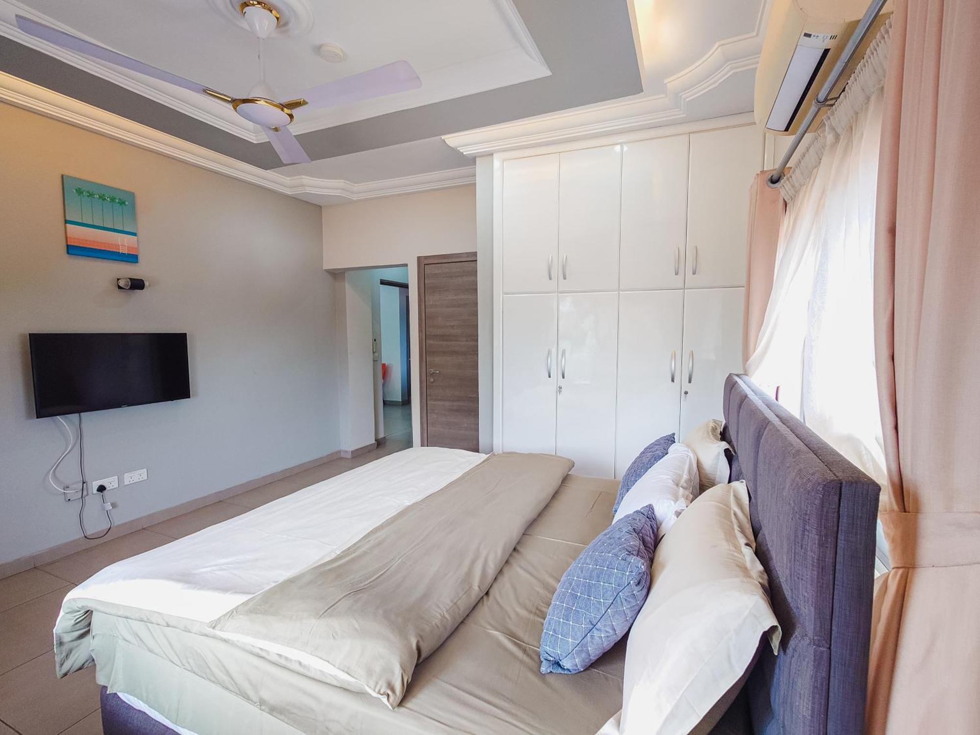 Queens View Apartment Accra Ngoại thất bức ảnh