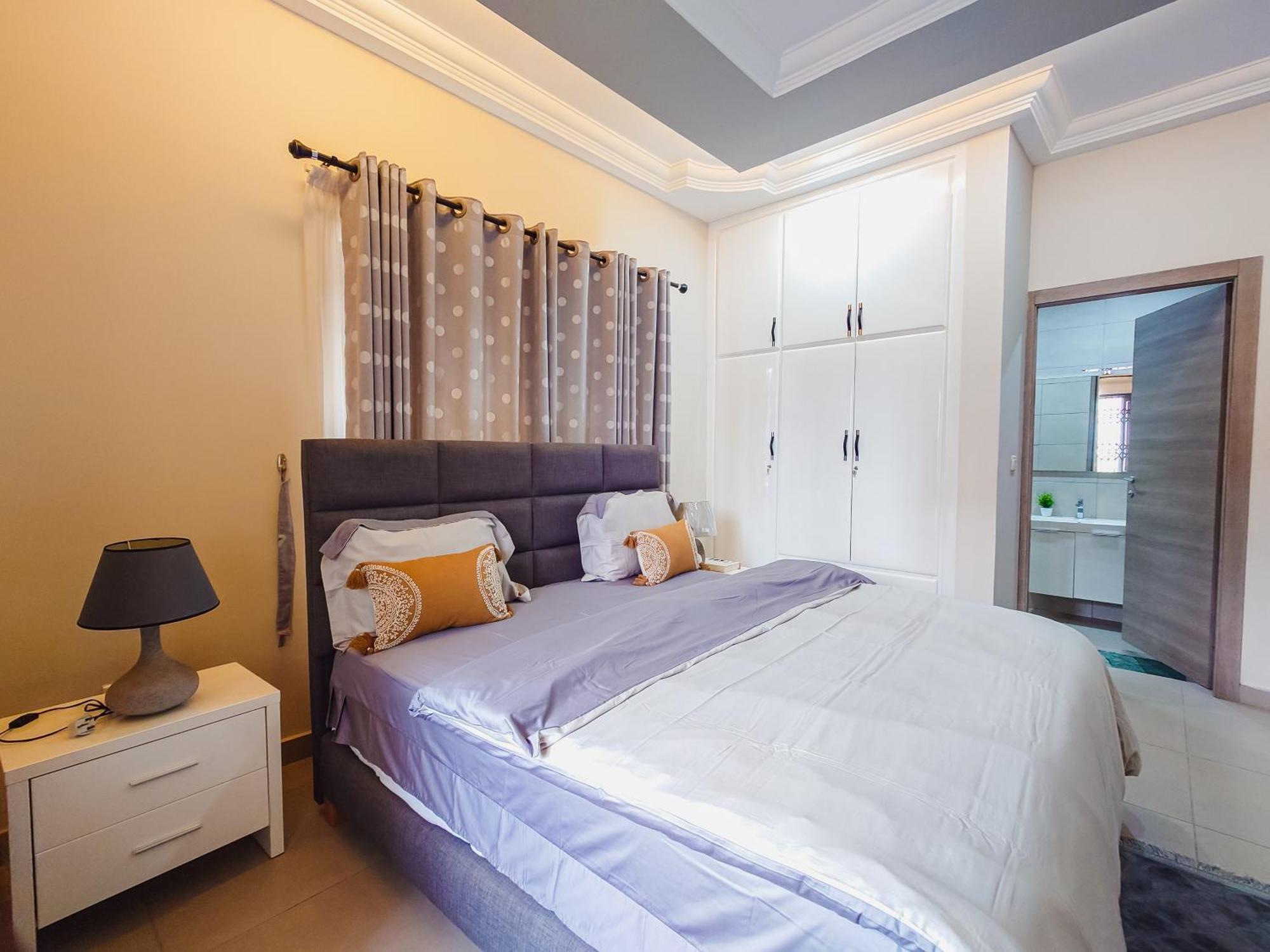 Queens View Apartment Accra Ngoại thất bức ảnh