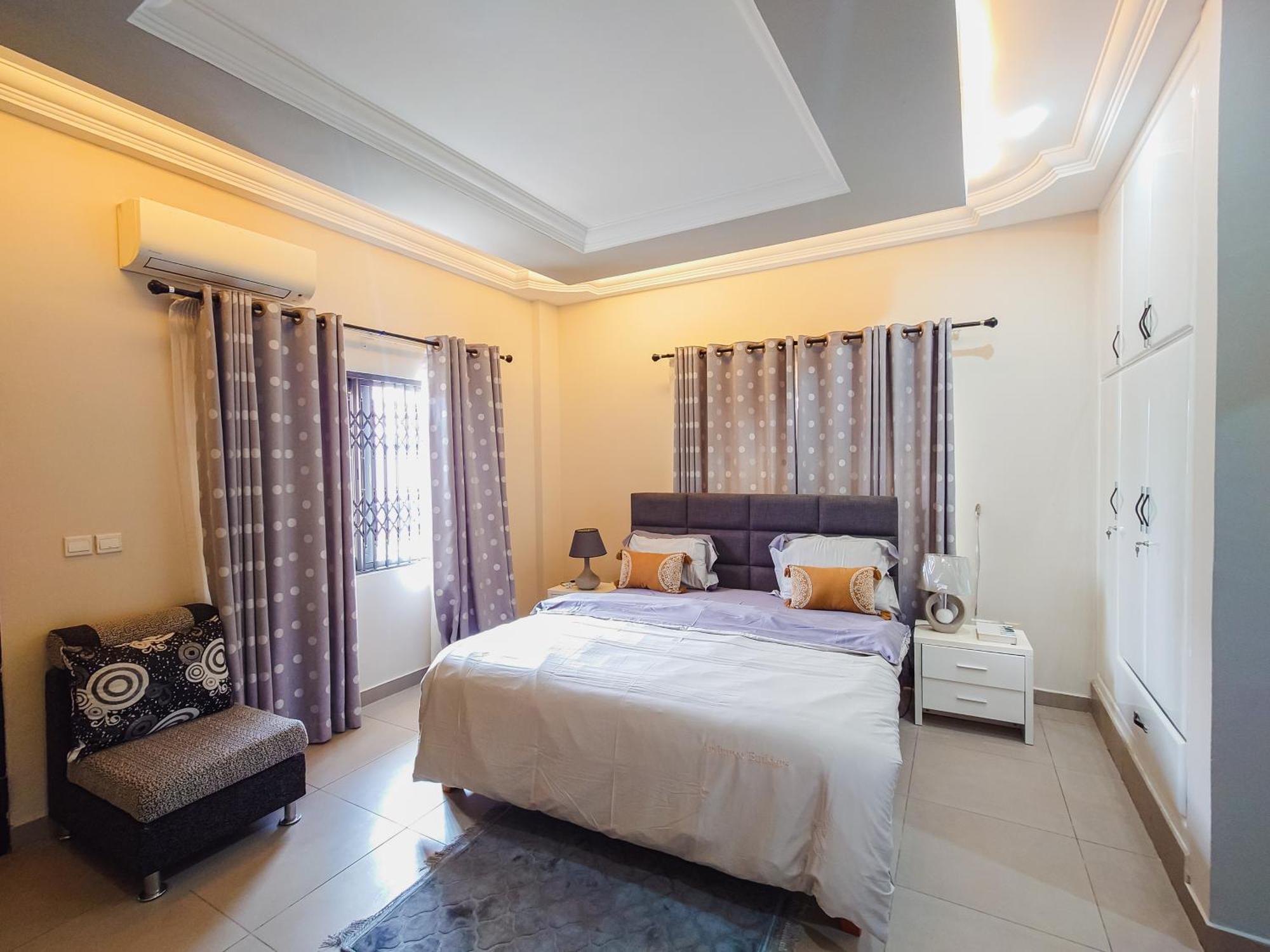 Queens View Apartment Accra Ngoại thất bức ảnh