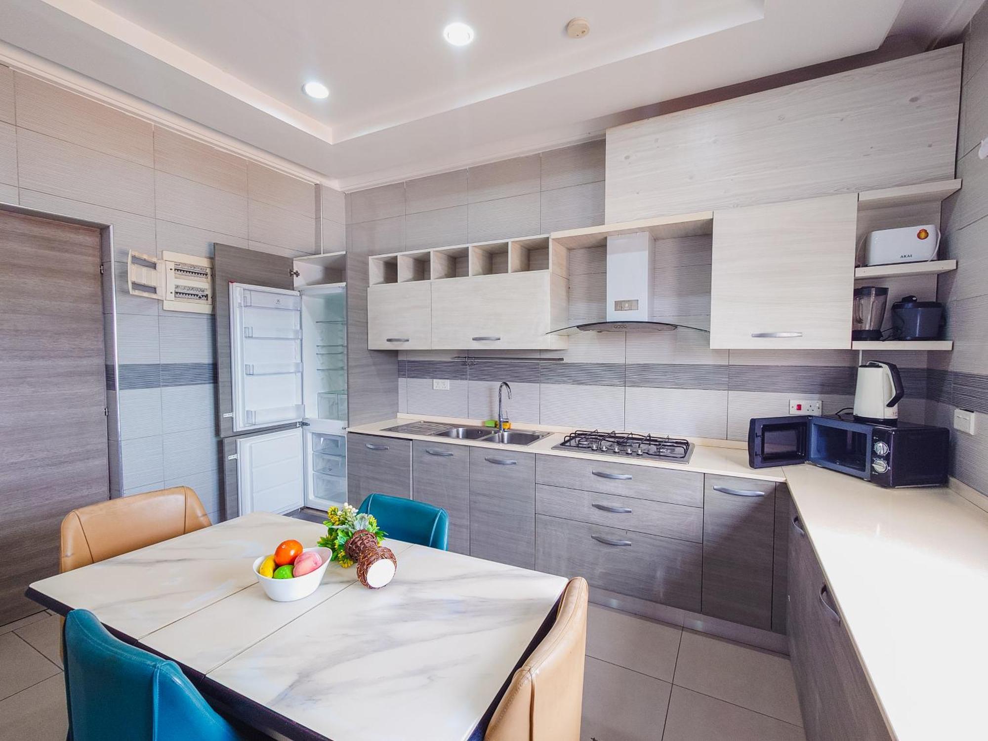 Queens View Apartment Accra Ngoại thất bức ảnh